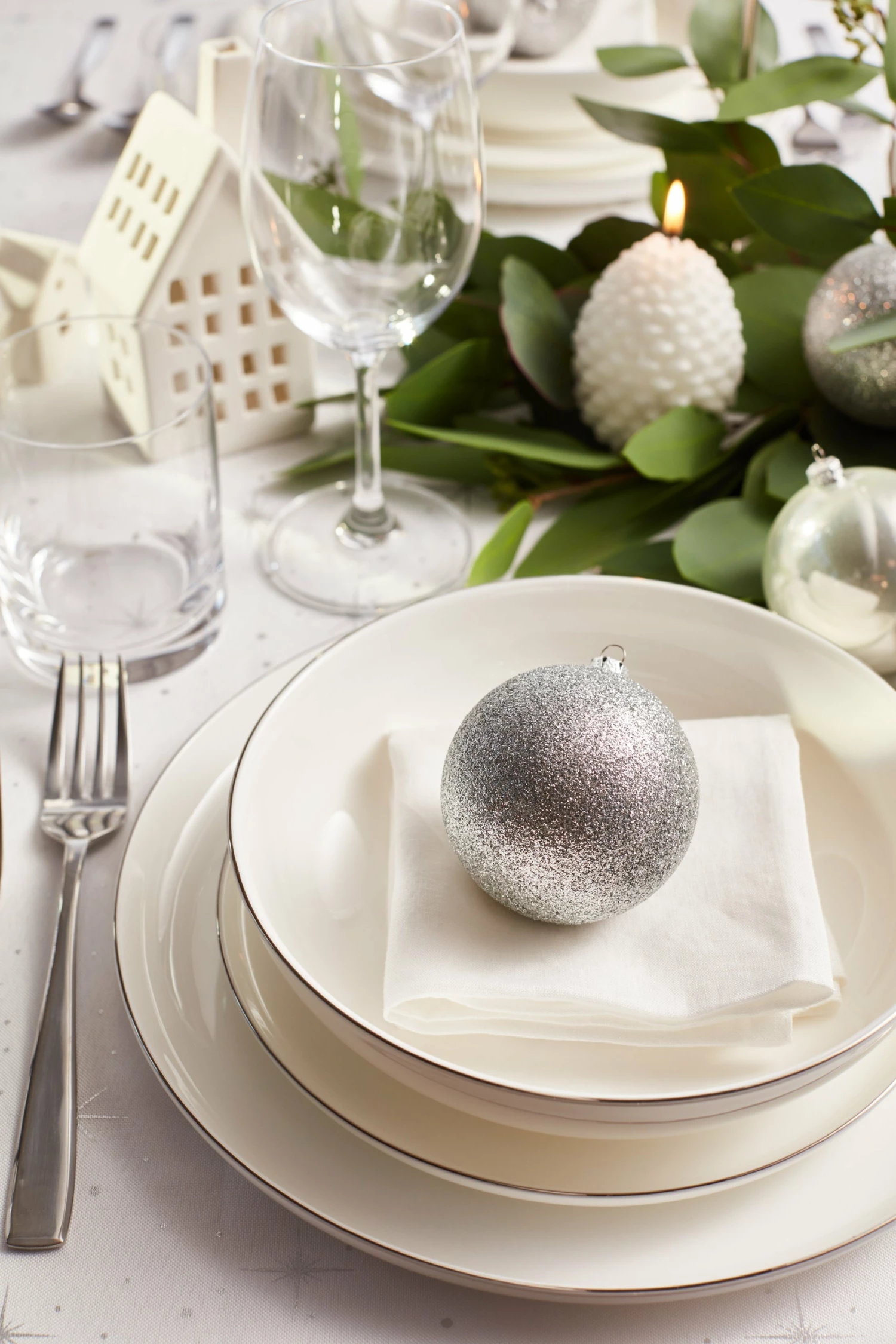 Deals ๐ Stone Lain Gabrielle Bone China Dinnerware Set - White And Platinum ๐ฅ 2 Deals ๐ Stone Lain Gabrielle Bone China Dinnerware Set - White And Platinum ๐ฅ - Image 2