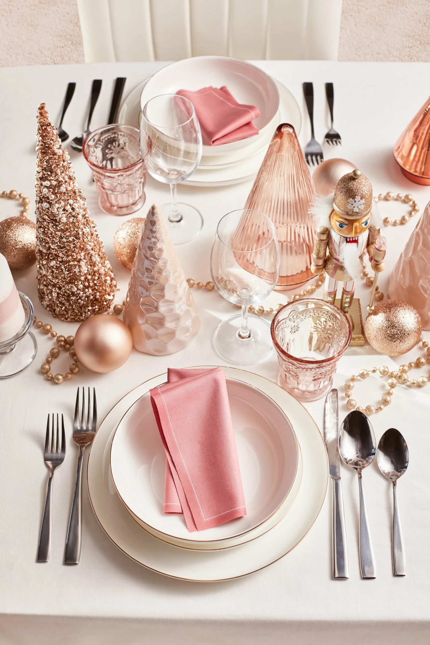 Outlet ๐ Stone Lain Gabrielle Bone China Dinnerware Set - White And Gold โญ 4 Outlet ๐ Stone Lain Gabrielle Bone China Dinnerware Set - White And Gold โญ - Image 4