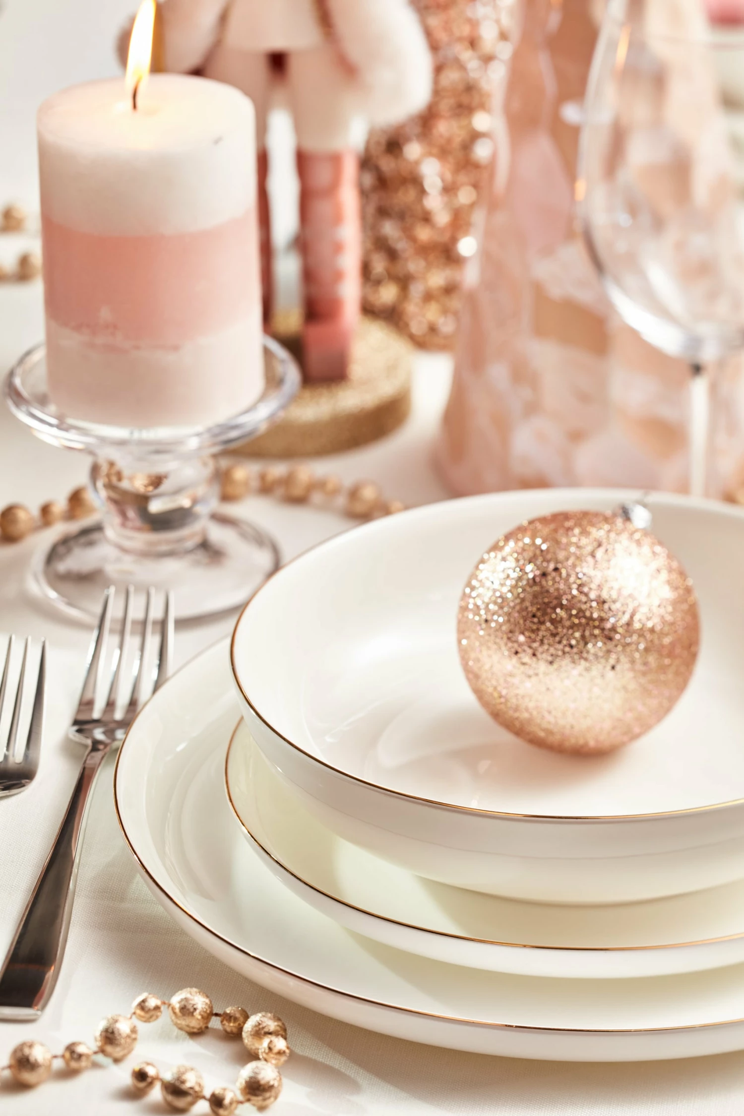 Outlet ๐ Stone Lain Gabrielle Bone China Dinnerware Set - White And Gold โญ 5 Outlet ๐ Stone Lain Gabrielle Bone China Dinnerware Set - White And Gold โญ - Image 5